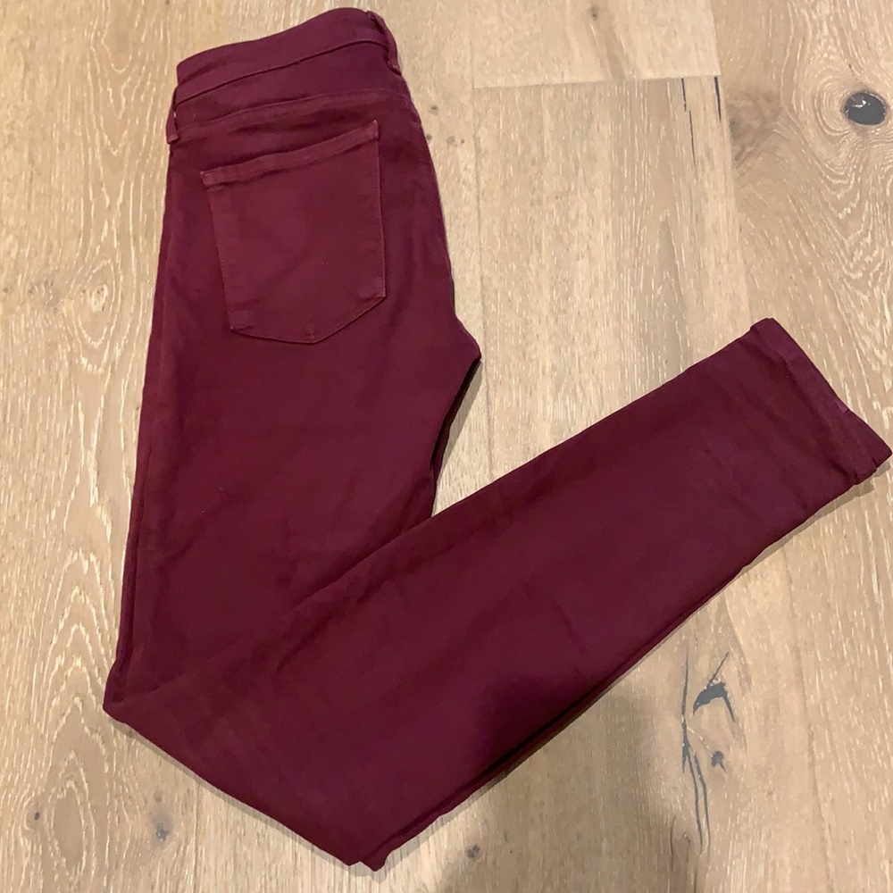 Vince denim size 25 fits like 26. Wine color